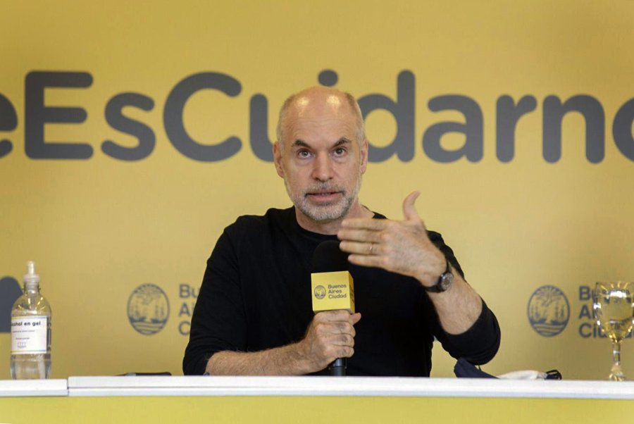 FOTO NA LARRETA. Ayer en conferencia de prensa sobre la continuidad de las medidas sanitarias por la pandemia.