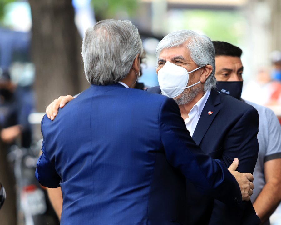 FOTO NA PRESIDENTE. Se mostr&oacute; junto a Hugo Moyano.