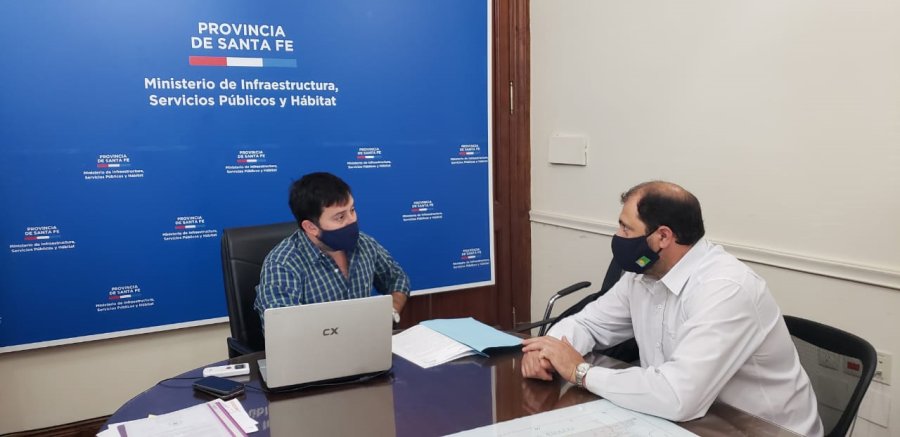 FOTO PRENSA COMUNA// EN CASA DE GOBIERNO// David Priolo dialoga con Jos&eacute; Barbero.