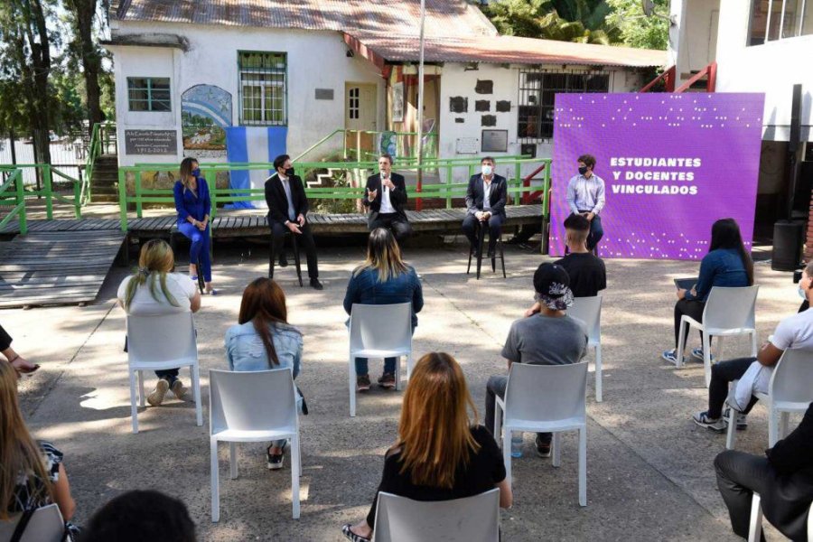 FOTO NA TELEFONIA. El 1&deg; de enero comenz&oacute; a regir la Tarifa B&aacute;sica Universal para esos servicios,