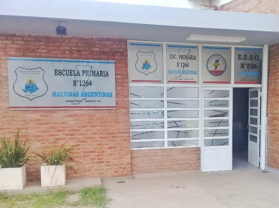 FOTO PRENSA AC// EDIFICIO. En  el que funcionan ambos establecimientos.