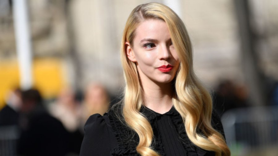 ANYA TAYLOR JOY.  Est&aacute; nominada por sus roles protag&oacute;nicos en dos series.