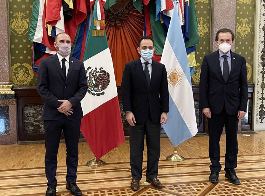 FOTO NA IMPORTANTE REUNION. Mart&iacute;n Guzm&aacute;n, Arturo Herra y Gustavo Beliz.