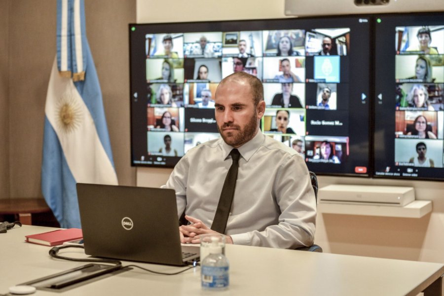 FOTO ARCHIVO GUZMAN. Sigue con un pa&iacute;s en crisis y sin acuerdo con el FMI.