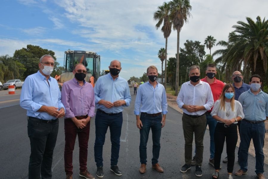 FOTO COMUNICACI&Oacute;N// EN LA 34//Alcides Calvo, Fabio S&aacute;nchez, Omar Perotti, Gonzalo Toselli y Luis Castellano durante la recorrida por obras.