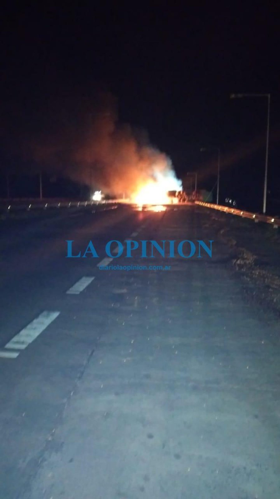 ESCENARIO.  Lo observado en una ruta de Ca&ntilde;ada de G&oacute;mez, esta madrugada.