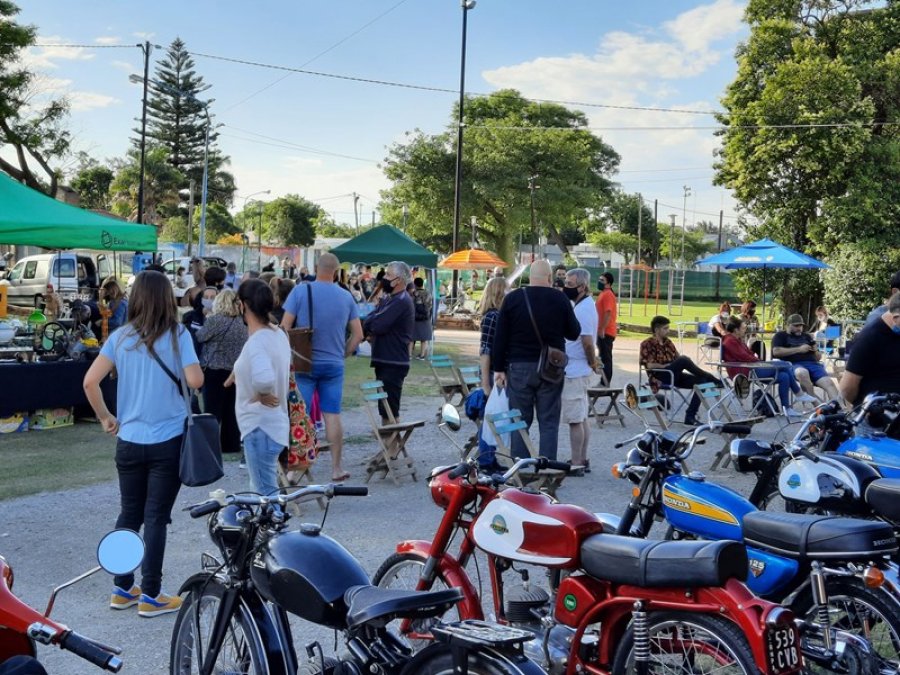 FOTO CP// MRCADO DE PULGAS// Nuevamente el predio del Belgrano alojar&aacute; a la popular realizaci&oacute;n.