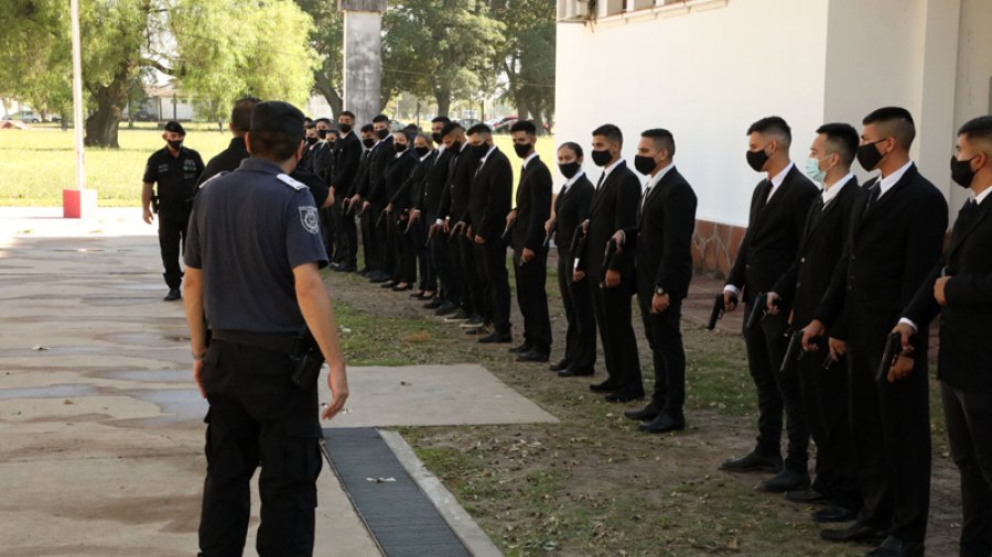 FOTO MIN. DE SEG. NUEVOS NUMERARIOS. Es fundamental para la polic&iacute;a dotarse de nuevos recursos humanos.