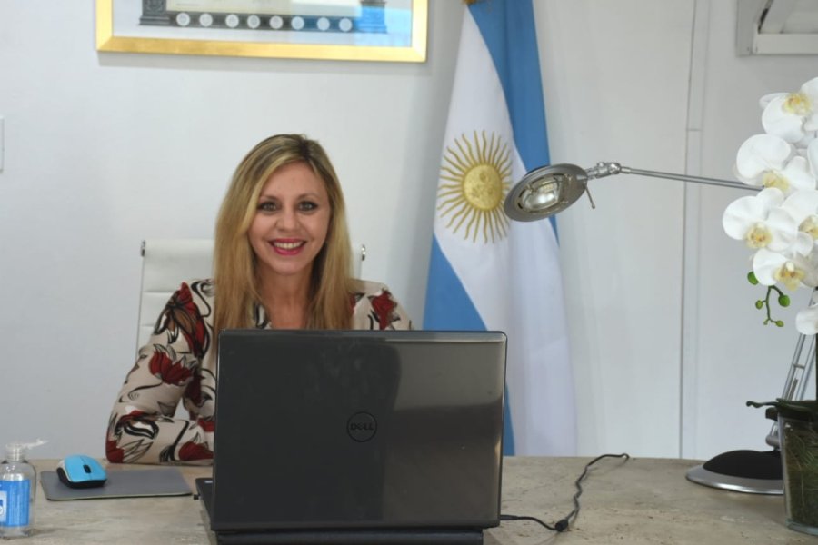 FOTO PRENSA SACNUN MARIA DE LOS ANGELES SACNUN. La senadora santafesina cuestion&oacute; al Poder Judicial al hacer uso de la palabra en la sesi&oacute;n de la C&aacute;mara alta.