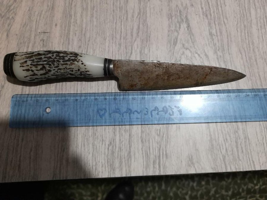 FOTO JPSF ARMA BLANCA. El pu&ntilde;al utilizado contra un vecino de Los Cardos.