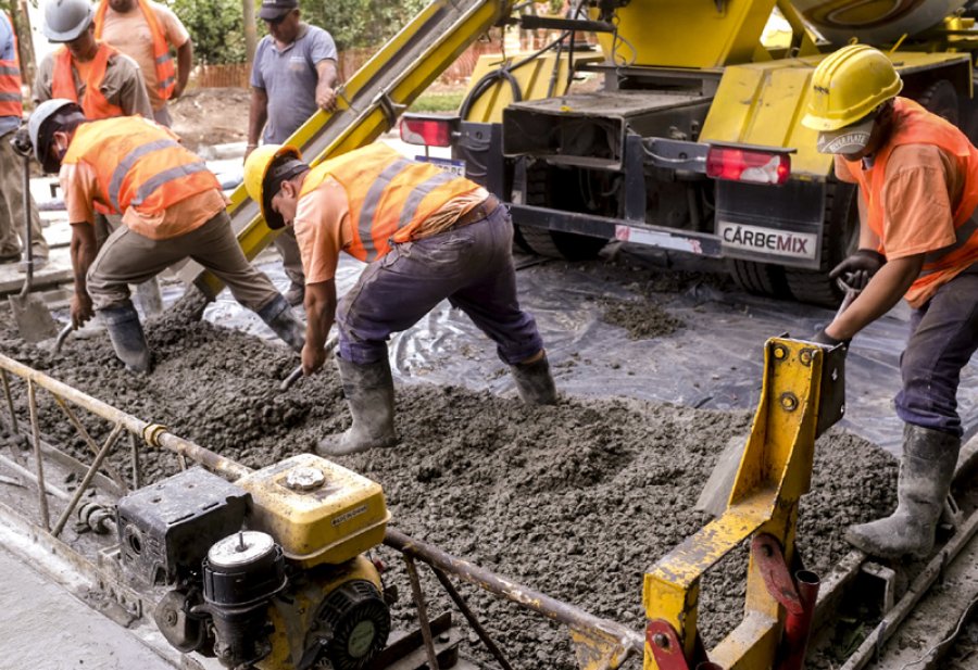 FOTO NA CEMENTO. La demanda sigue creciendo por la ejecuci&oacute;n de obra p&uacute;blica.