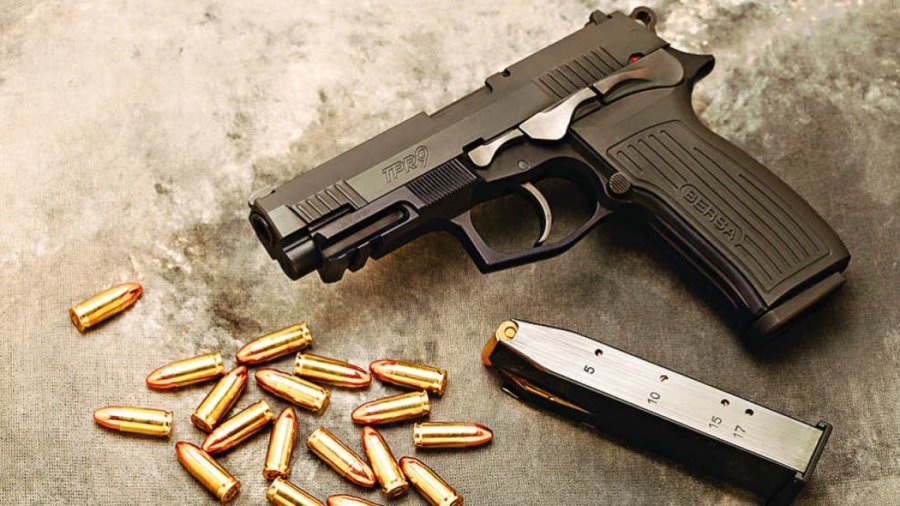 FOTO WEB REGLAMENTARIA. La pistola Bersa 9 mm que utiliza la Policia de Santa Fe.