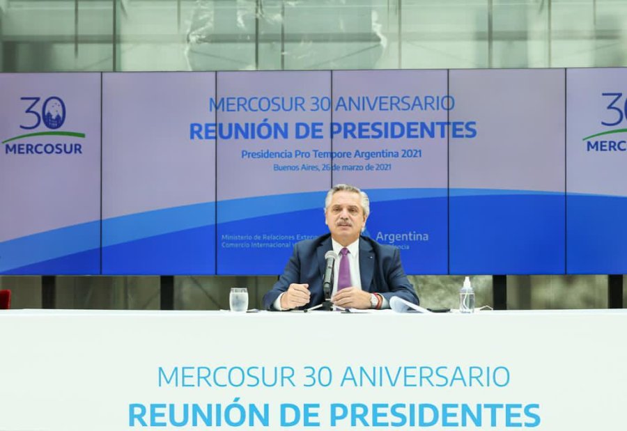 FOTOS NA ALBERTO FERNANDEZ. Presidi&oacute; una tensa cumbre virtual del Mercosur. LACALLE POU. El jefe de Estado uruguayo tuvo un cruce con Fern&aacute;ndez.
