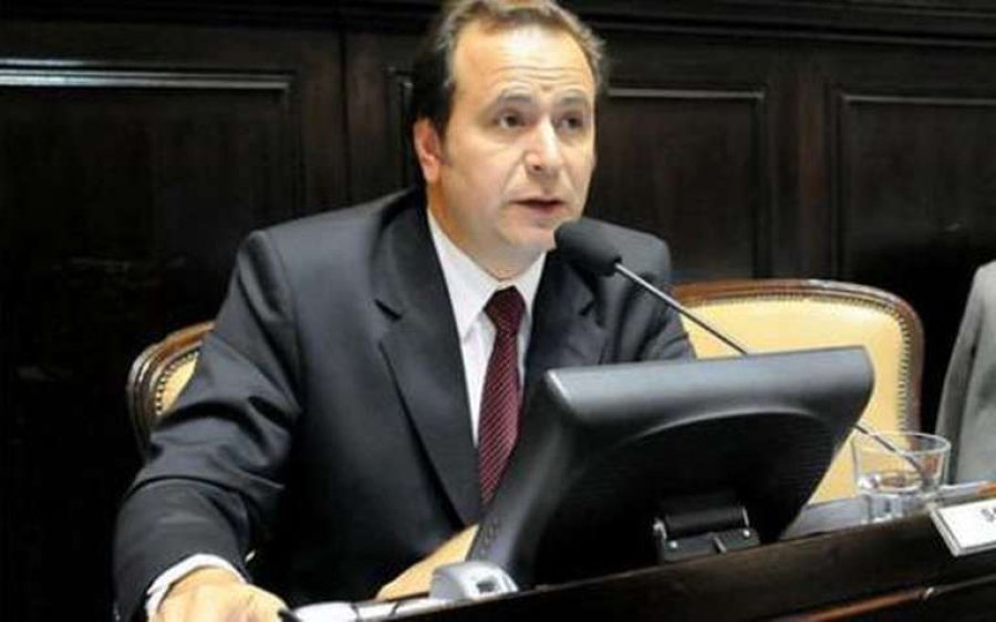 IMAGEN INTERNET AMENAZAS. Texto de lo que se escribi&oacute;  IMAGEN INTERNET JORGE SOLMI. Secretario de Agricultura de la Naci&oacute;n.