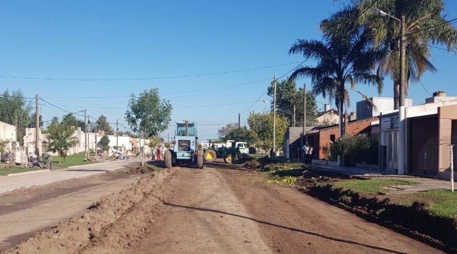 FOTO PRENSA COMUNA// REFUNCIONALIZACIÓN. Se dio comienzo a la segunda etapa cumpliendo con el cronograma de trabajo aprobado. VACUNACIÓN COVID. En el efector público local comenzó la campaña.