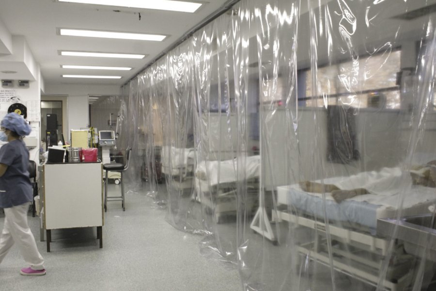 FOTO NA INTERNACION. Hay 5.342 pacientes en terapia intensiva en todo el pa&iacute;s.