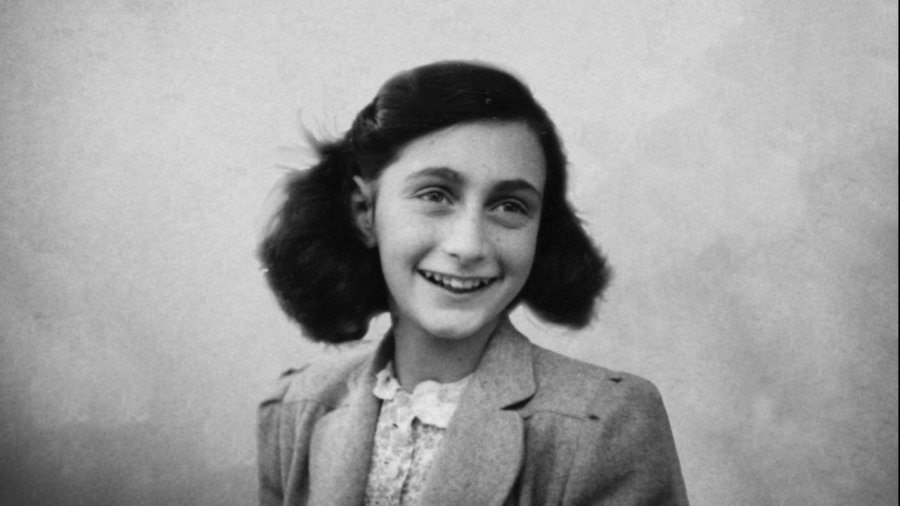 FOTO INTERNET DIARIO ANA FRANK. Lanzan una nueva versi&oacute;n para revalorizar su rol como escritora.