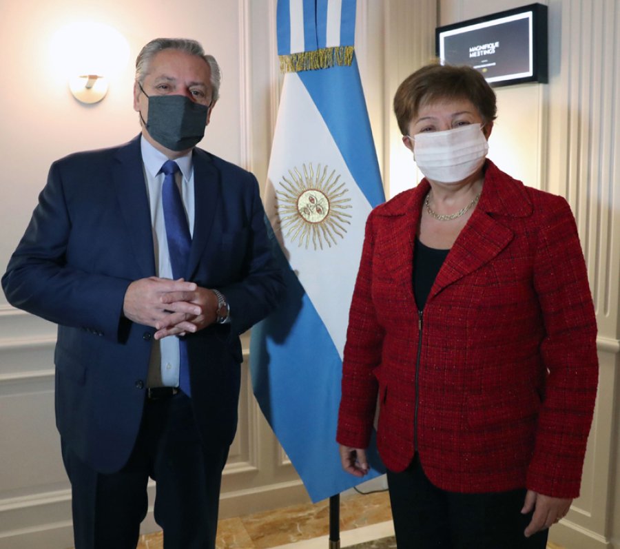 FOTO NA DIALOGO PRODUCTIVO. Fern&aacute;ndez con Georgieva en Roma.