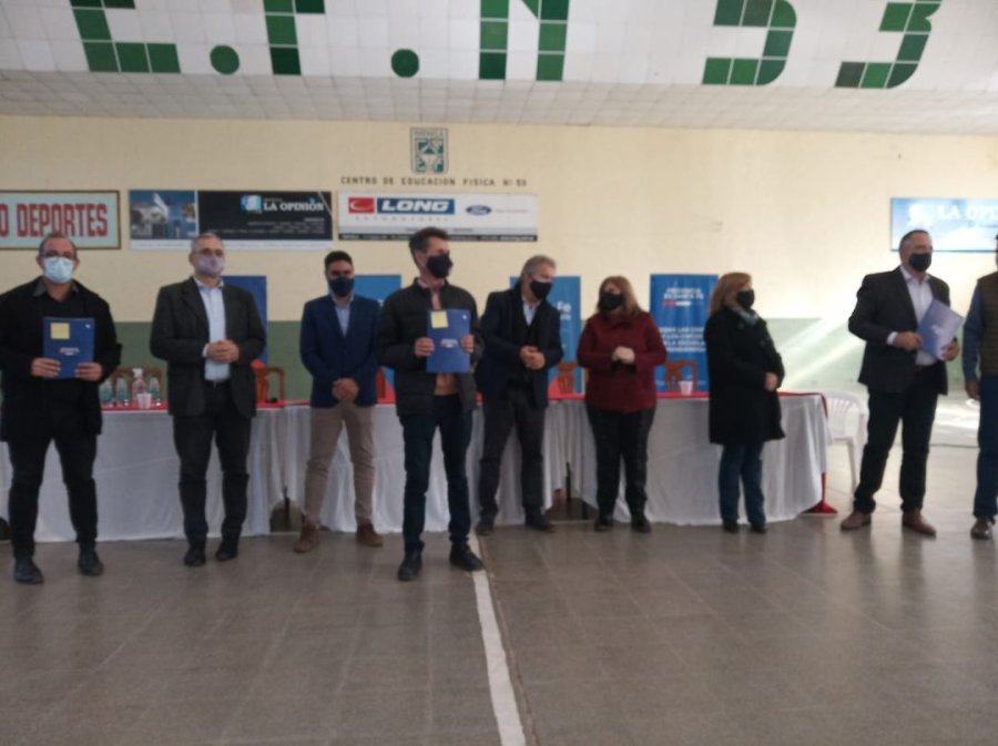FOTO PRENSA COMUNA// CEREMONIA//Un instante del acto celebrado en Rafaela.