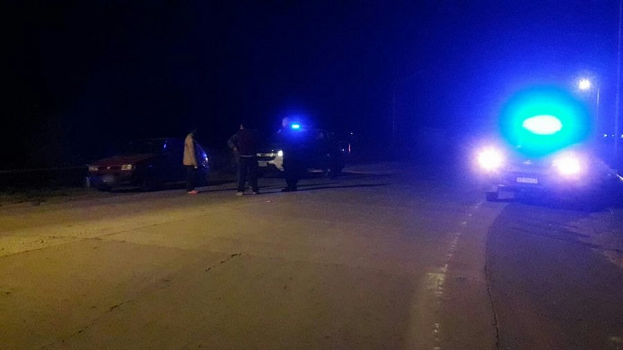 FOTO LA OPINION HALLAN AUTO ROBADO. El Fiat Uno fue sustra&iacute;do en jurisdicci&oacute;n de la localidad de Plaza Clucellas.