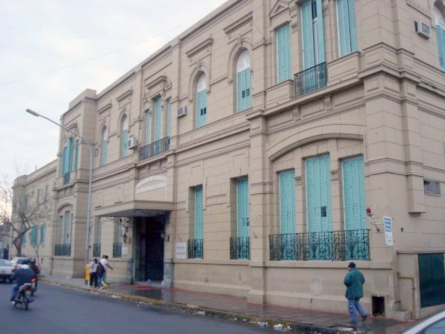 FOTO ARCHIVO HOSPITAL CULLEN. Hasta aqu&iacute; lleg&oacute; acompa&ntilde;ando a su novio herido.