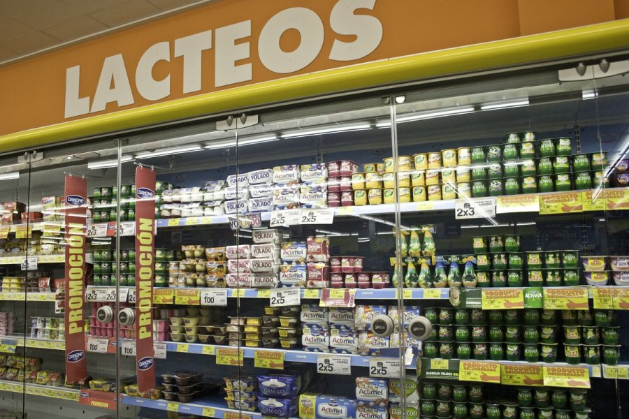 L&Aacute;CTEOS. M&aacute;s del 70% de la leche que produce el pa&iacute;s se transforma en productos l&aacute;cteos para el mercado interno, que posee un consumo per c&aacute;pita de 185 litros/a&ntilde;o. APYMEL. Pablo Villano, presidente de la Asociaci&oacute;n.