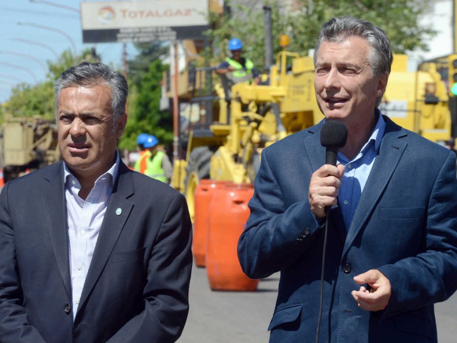 FOTO ARCHIVO JUNTOS. Alfredo Cornejo con Mauricio Macri.
