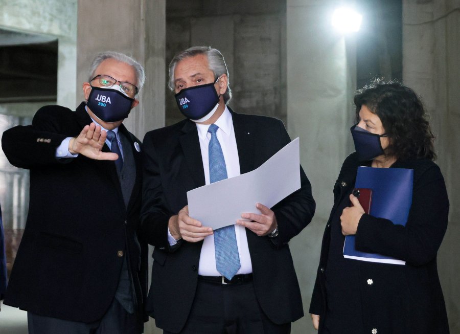 FOTO NA PRORROGA. Fue adelantada por el Presidente y la ministra Vizzotti.