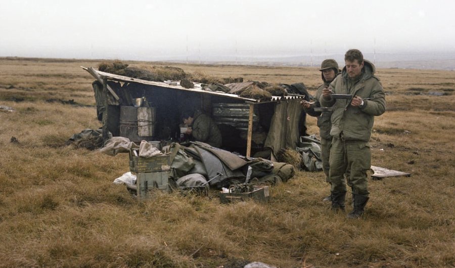 FOTO NA ALBUM. Una de las fotos que Mazzocchi recuperó casi 40 años después.