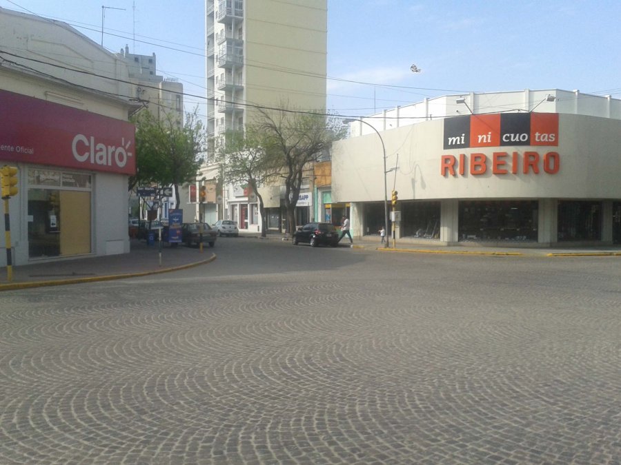 FOTO NA EN PROBLEMAS. Ribeiro opera cada d&iacute;a con n&uacute;meros rojos.