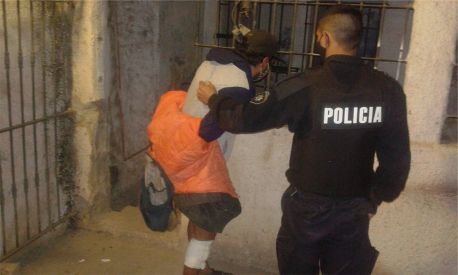 IMAGEN LA OPINION DETENIDO. Quien trat&oacute; de robar en verduler&iacute;a de Frontera.