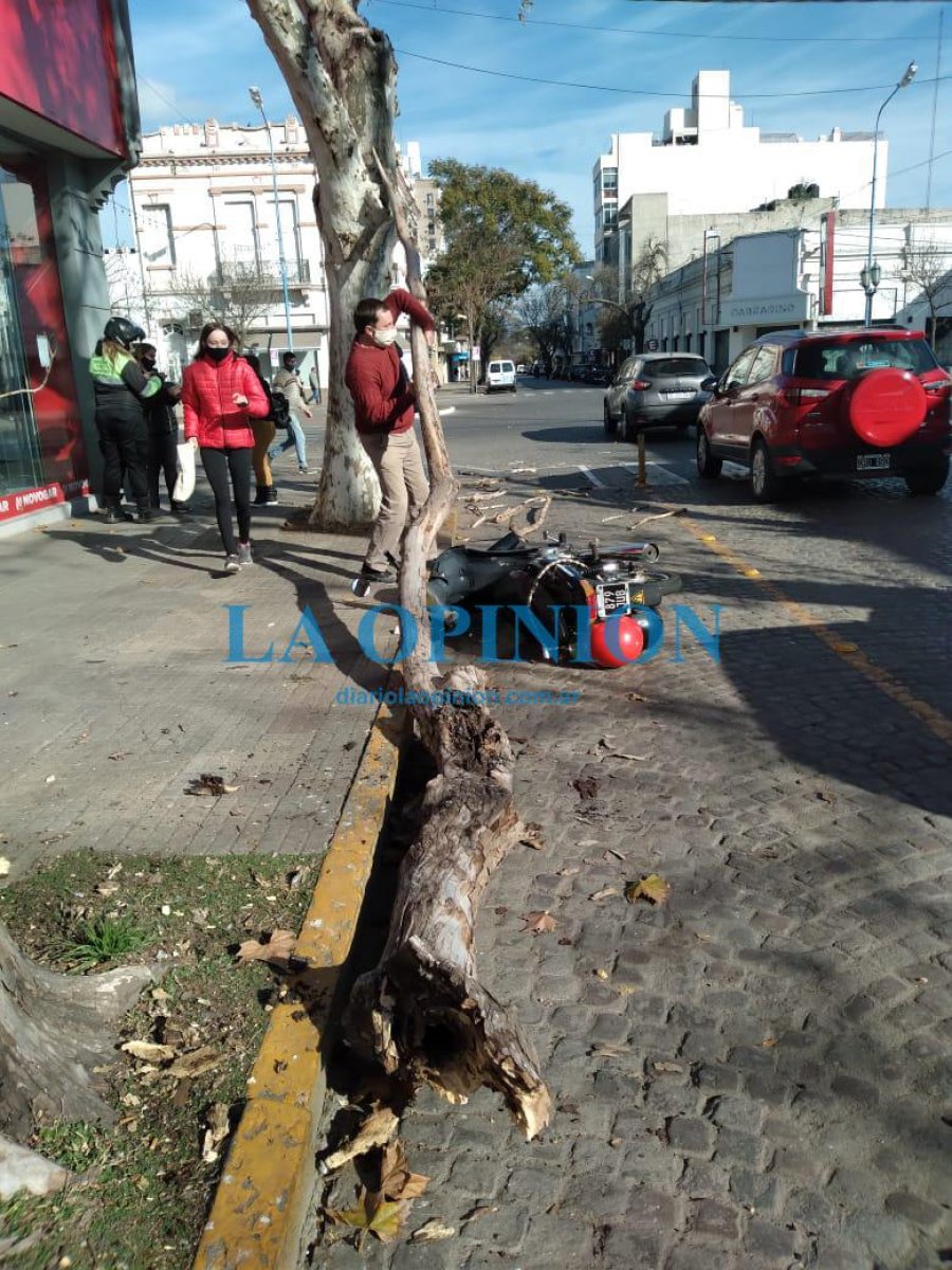 ESCENARIO.  Lo ocurrido en la calle Alvear, a pocos metros de Santa Fe.