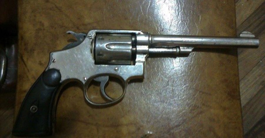IMAGEN ARCHIVO REVOLVER. Un arma similar fue utilizada para herir a un hombre.