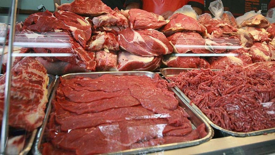 CARNE. Las medidas restrictivas al comercio exterior no s&oacute;lo no baj&oacute; el precio de la carne sino que resinti&oacute; la cadena productiva.