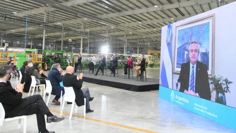 FOTO NA FERNANDEZ. Particip&oacute; ayer de manera virtual del lanzamiento del programa "Ahora 12" y dijo tener "un plan de salida para la crisis".
