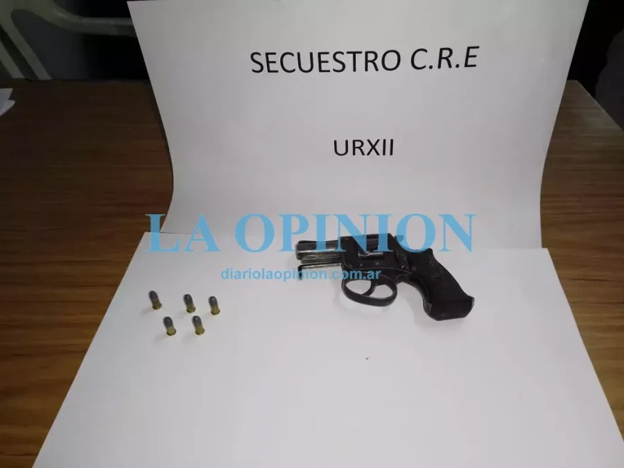 LO SECUESTRADO.  Tras un procedimiento de la Policía de Tostado