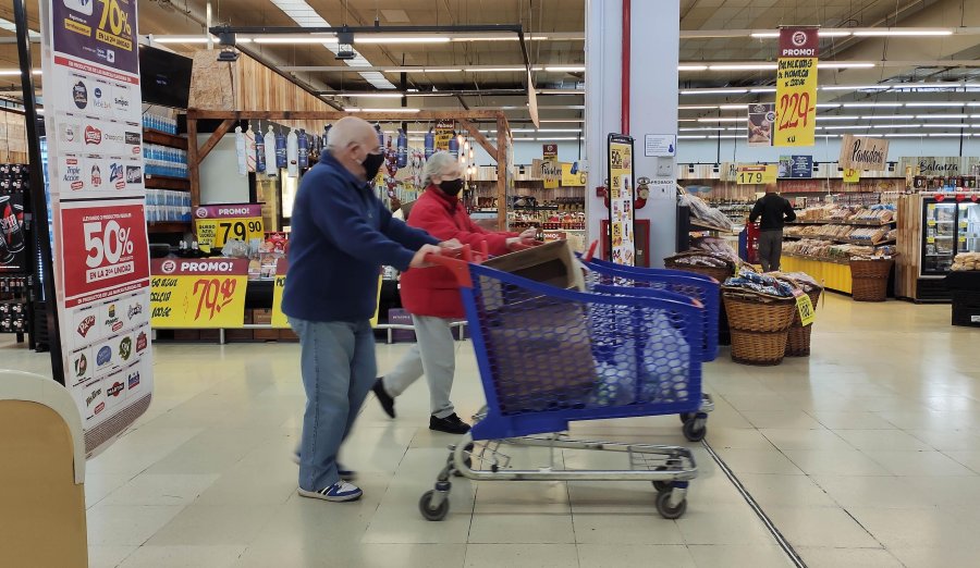 FOTO NA INCONTENIBLES. Los precios parecen inmunes a los tibios intentos del Gobierno por desacelerar aumentos.