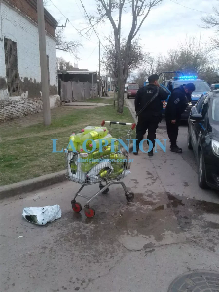 LO SECUESTRADO.  Tras comerse un robo en un comercio rafaelino.