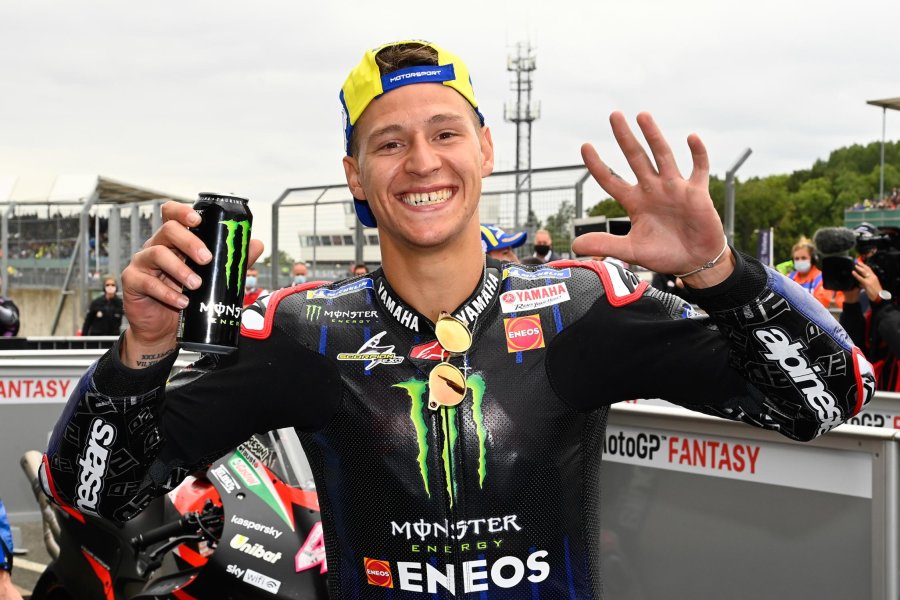 PRENSA MOTOGP FABIO QUARTARARO. Festej&oacute; en Silverstone.