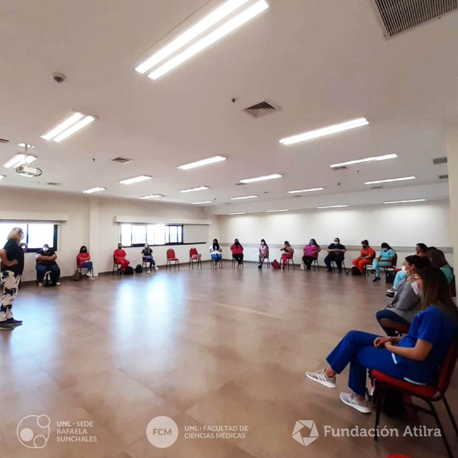 FOTO PRENSA CET// PRESENCIALIDAD. Quienes cursan la carrera durante el primer encuentro presencial.