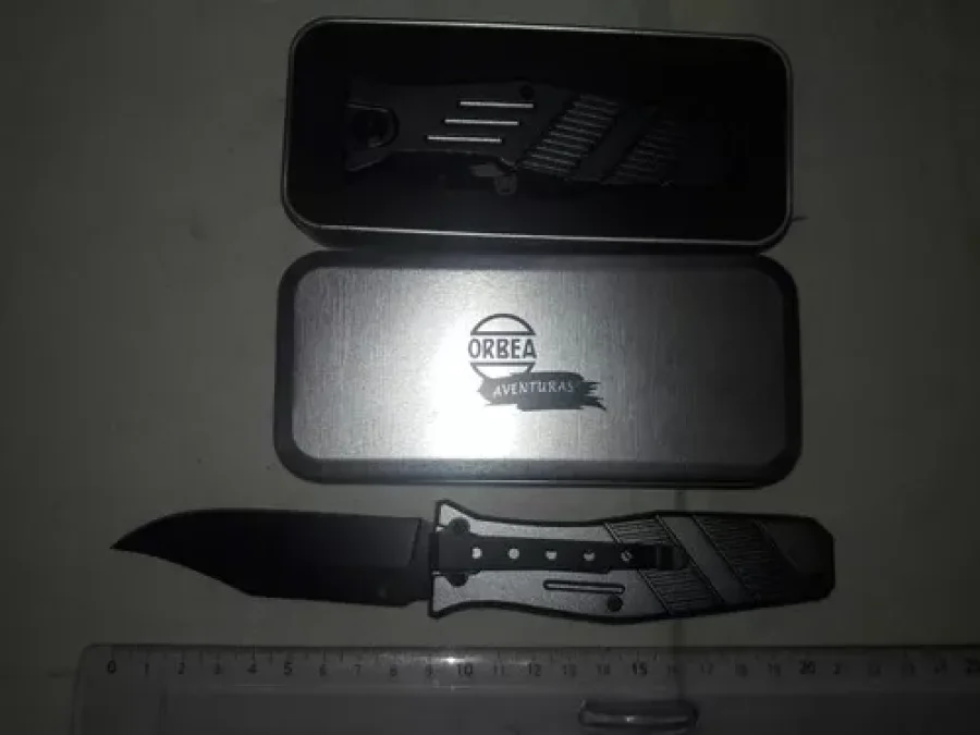 IMAGEN ARCHIVO. NAVAJA.  Una arma parecida portaba un joven, y fue arrestado.