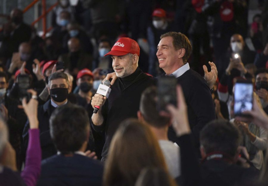 FOTO NA EN LA PLATA. Rodr&iacute;guez Larreta y Santilli.