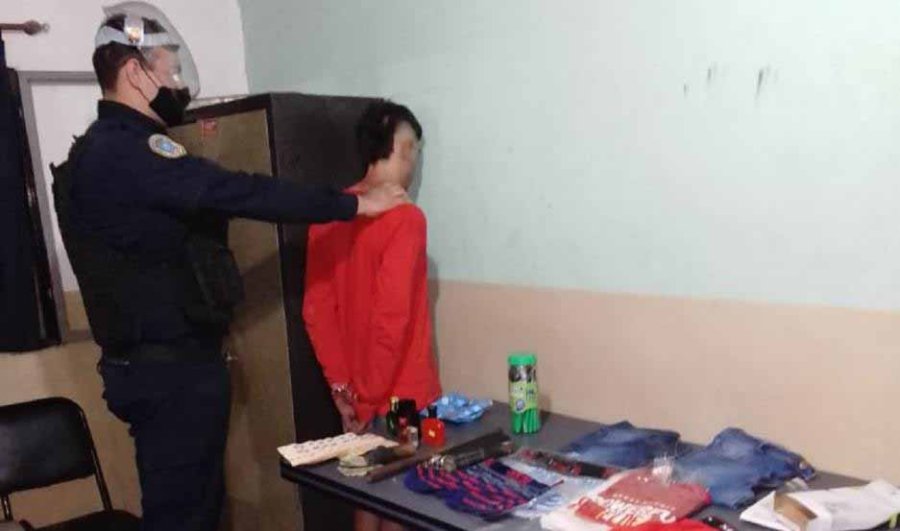 IMAGEN INTERNET DETENIDO. Hab&iacute;a cometido varios robos.