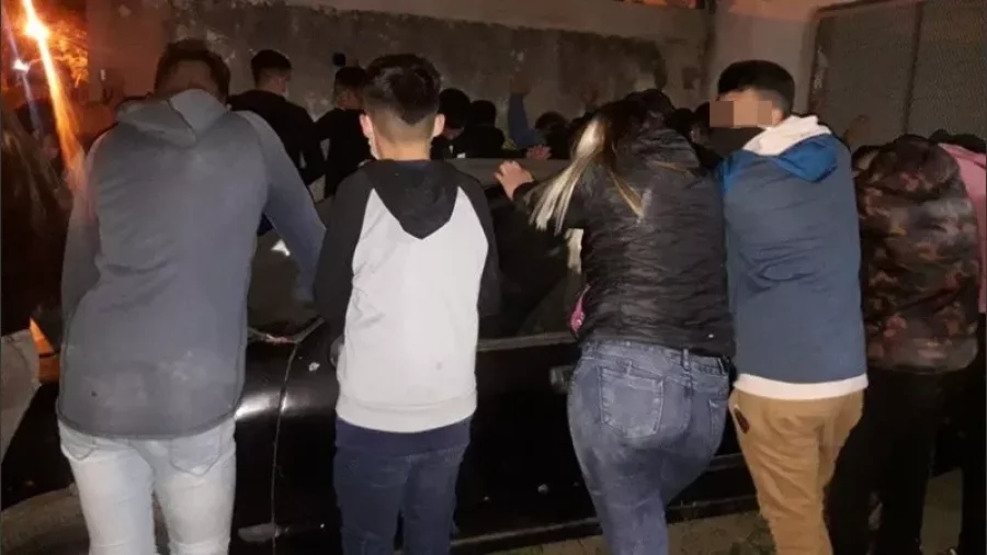 IMAGEN ARCHIVO. FIESTA CLANDESTINA. Una situaci&oacute;n similar, se observ&oacute; en una vivienda de esta ciudad.