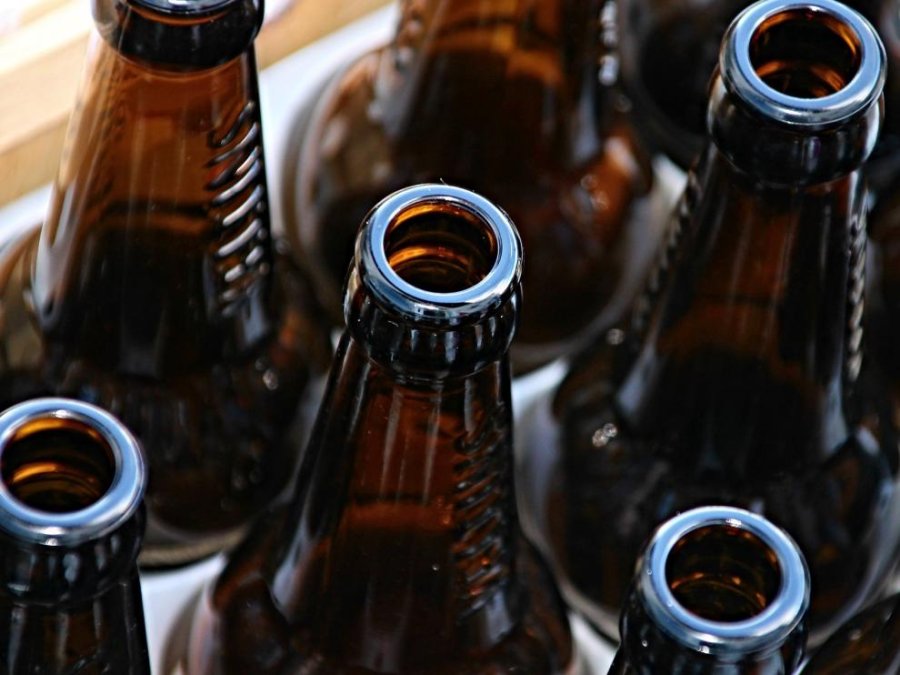 IMAGEN ARCHIVO BOTELLAS. Con un elemento similar se intent&oacute; agredir a una mujer.
