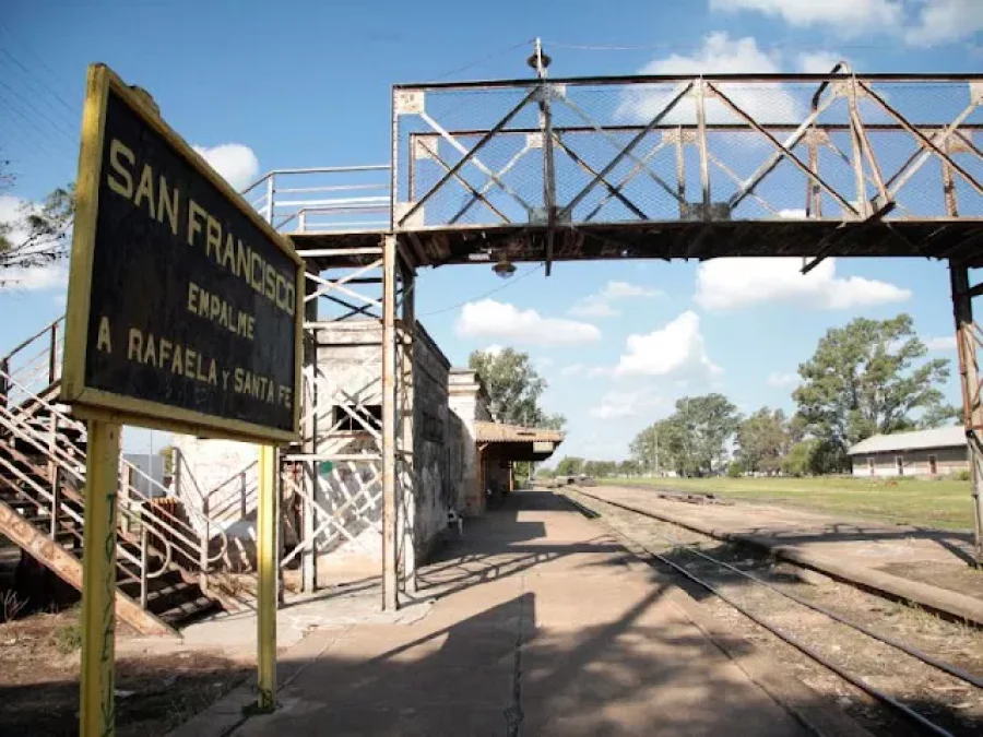 IMAGEN ARCHIVO. ESTACION FERROVIARIA.  En un sector de este predio se ocult&oacute; un ladr&oacute;n.