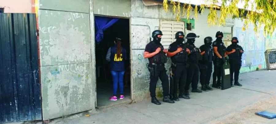 FOTO LA OPINION