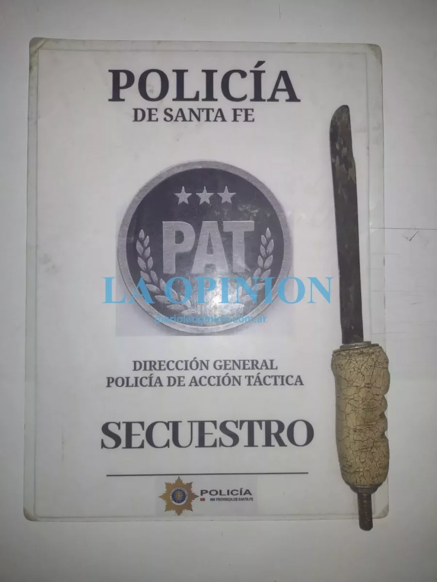LO SECUESTRADO.  Era portado `por uno de los j&oacute;venes interceptados.