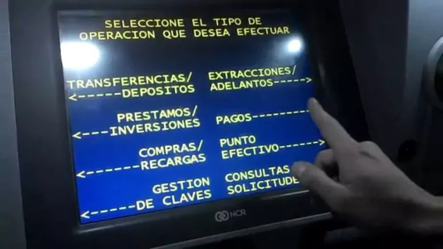 IMAGEN ARCHIVO. DEPOSITO DE DINERO.  Un sunchalense entreg&oacute; $50.000 por este sistema.