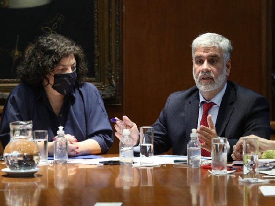 FOTO NA FELETTI. Con Carla Vizzotti durante la reuni&oacute;n con laboratorios.